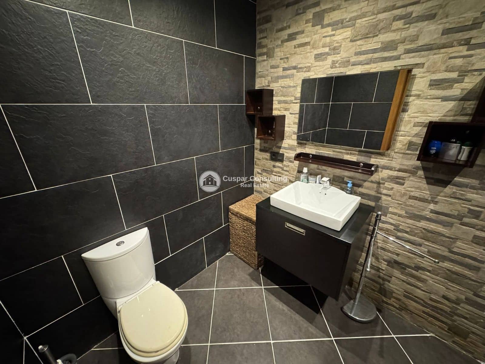 2 soverom Villa til salgs i Torrevieja med garasje - € 289 000 (Ref: 9409979)