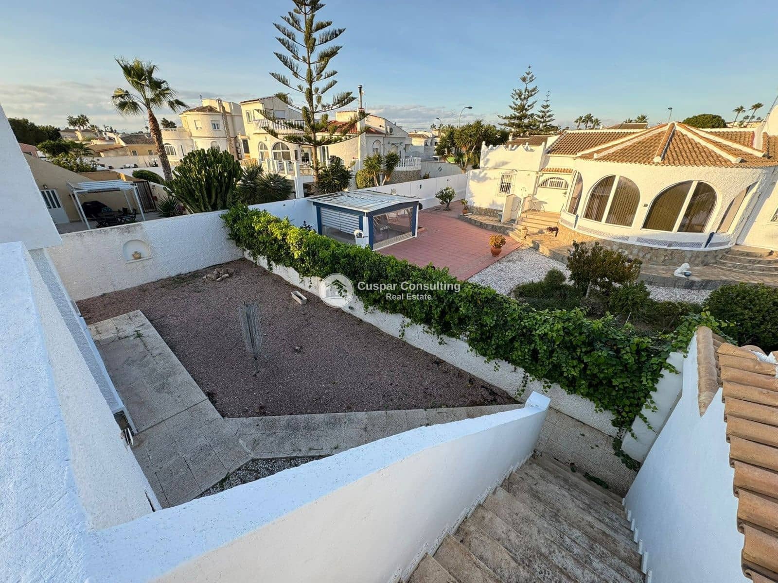 2 soverom Villa til salgs i Torrevieja med garasje - € 289 000 (Ref: 9409979)