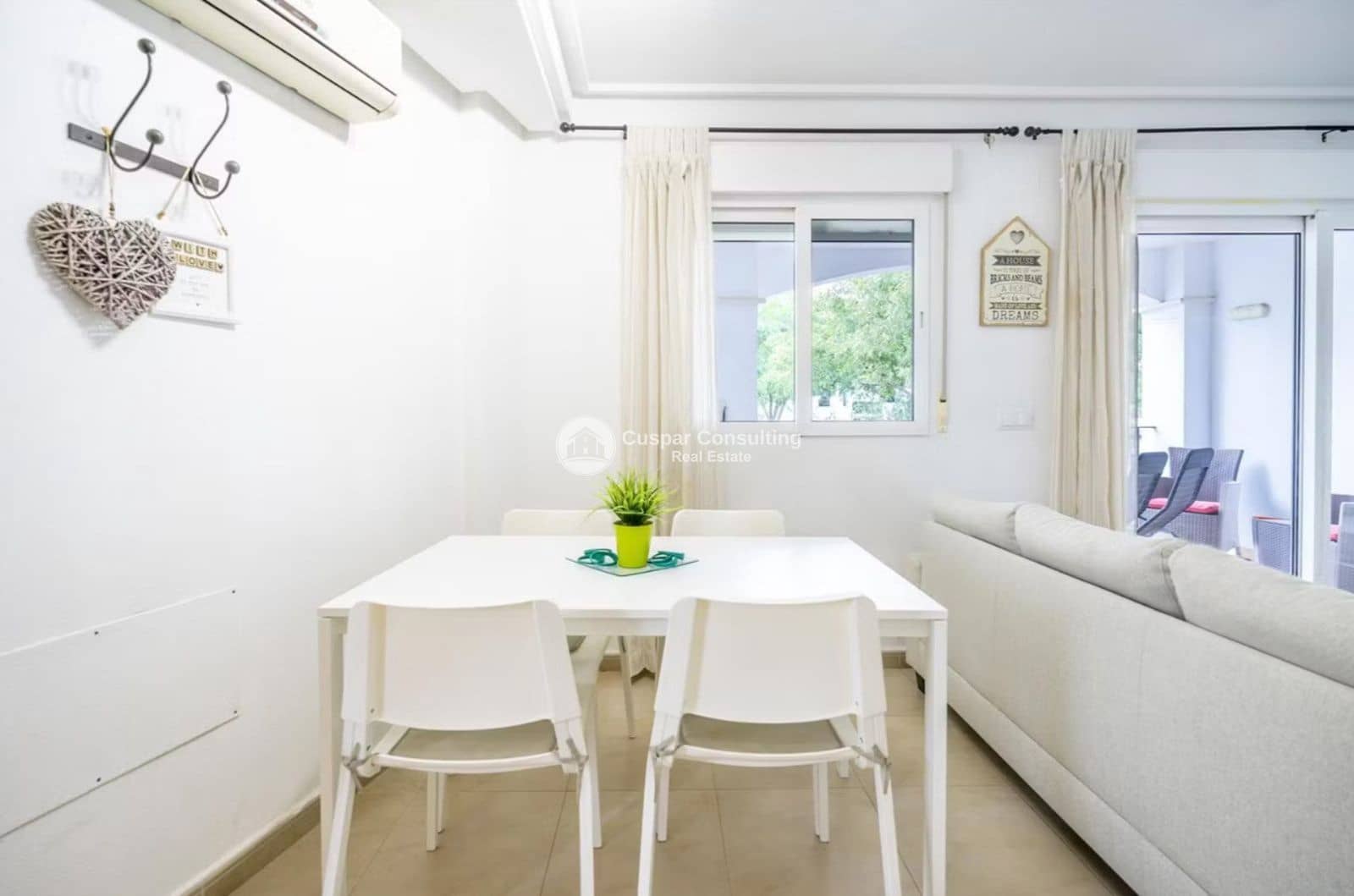 2 slaapkamer Flat te koop in Roldan met zwembad - € 130.000 (Ref: 9417605)