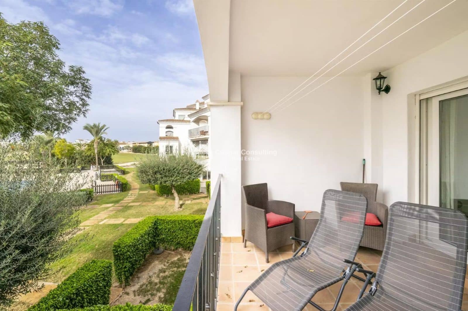 2 slaapkamer Flat te koop in Roldan met zwembad - € 130.000 (Ref: 9417605)