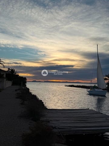 5 quarto Moradia para venda em La Manga del Mar Menor com piscina garagem - 675 000 € (Ref: 9443754)