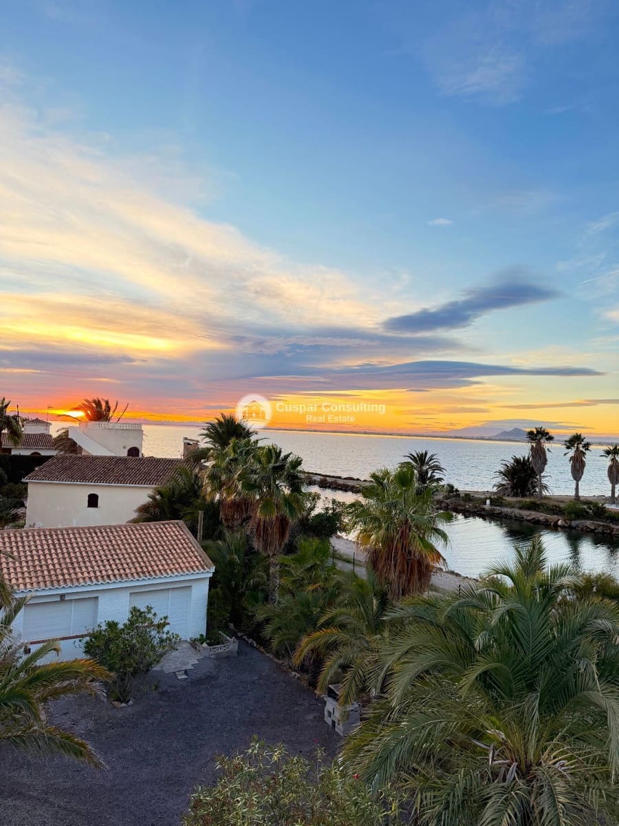 5 soverom Villa til salgs i La Manga del Mar Menor med svømmebasseng garasje - € 675 000 (Ref: 9443754)