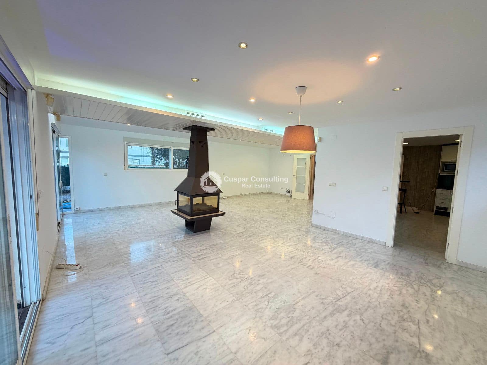 5 soverom Villa til salgs i La Manga del Mar Menor med svømmebasseng garasje - € 675 000 (Ref: 9443754)