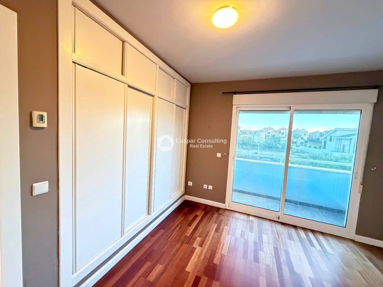 5 soverom Villa til salgs i La Manga del Mar Menor med svømmebasseng garasje - € 675 000 (Ref: 9443754)