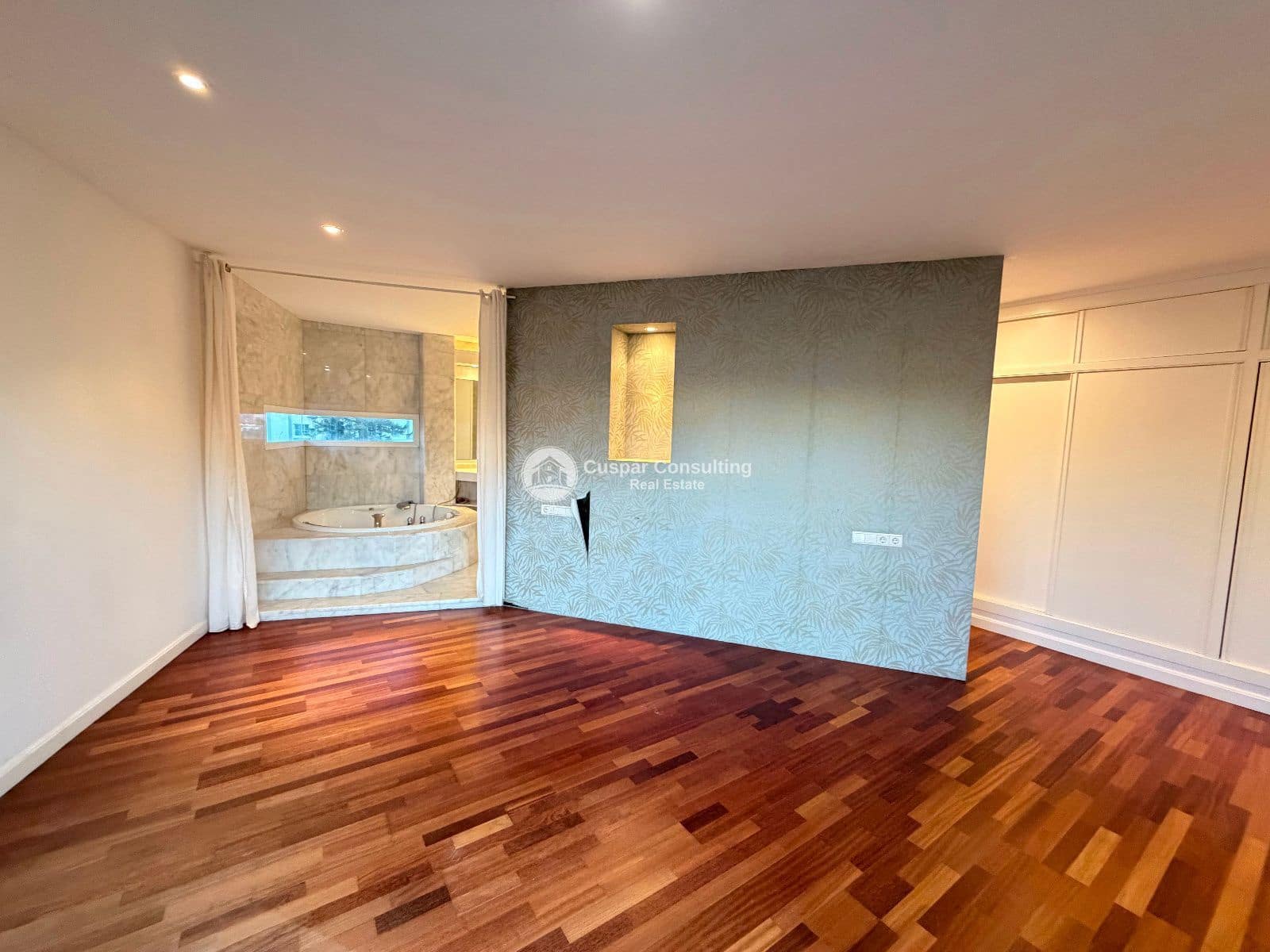 5 soverom Villa til salgs i La Manga del Mar Menor med svømmebasseng garasje - € 675 000 (Ref: 9443754)