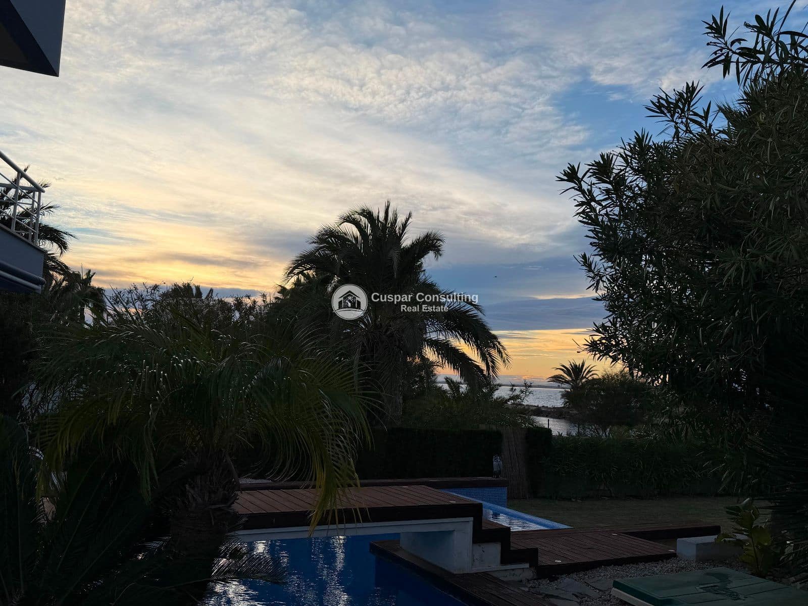 5 soverom Villa til salgs i La Manga del Mar Menor med svømmebasseng garasje - € 675 000 (Ref: 9443754)