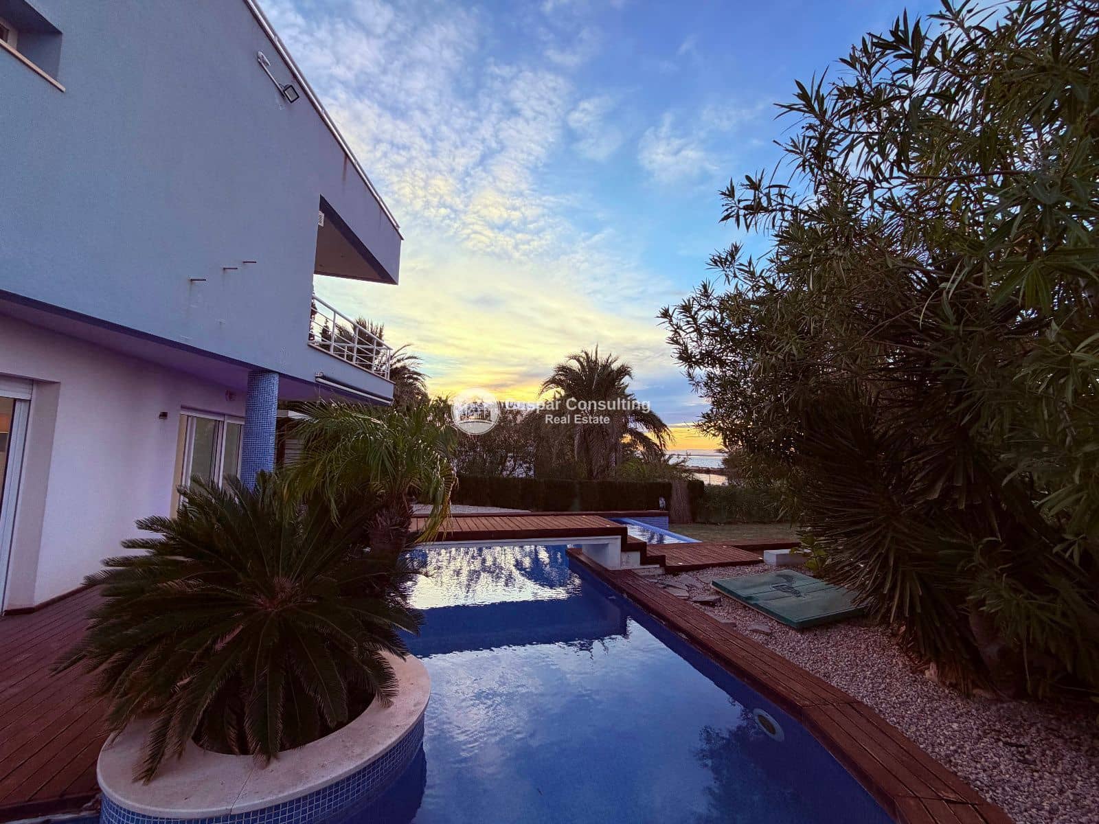 5 soverom Villa til salgs i La Manga del Mar Menor med svømmebasseng garasje - € 675 000 (Ref: 9443754)