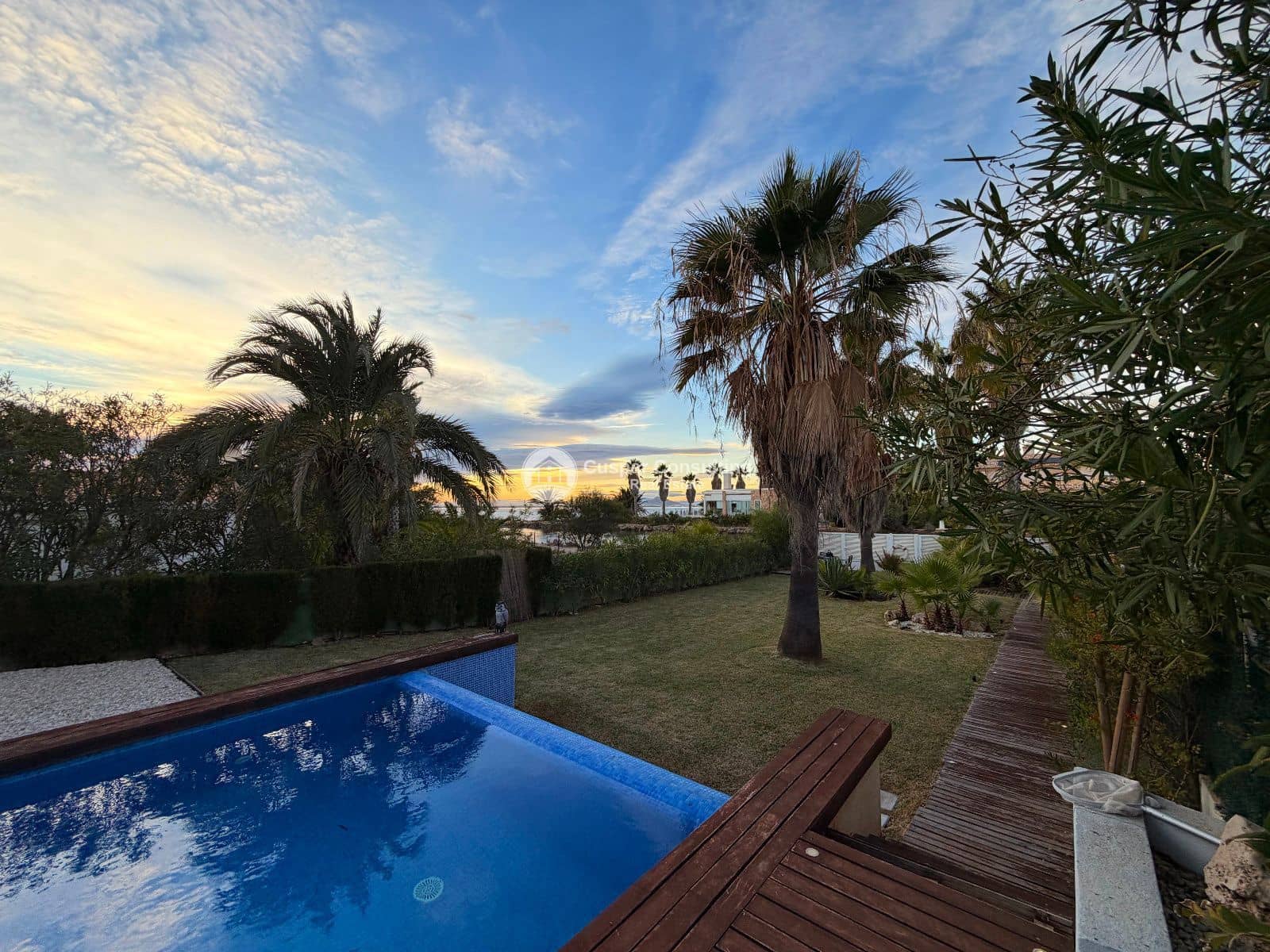 5 soverom Villa til salgs i La Manga del Mar Menor med svømmebasseng garasje - € 675 000 (Ref: 9443754)