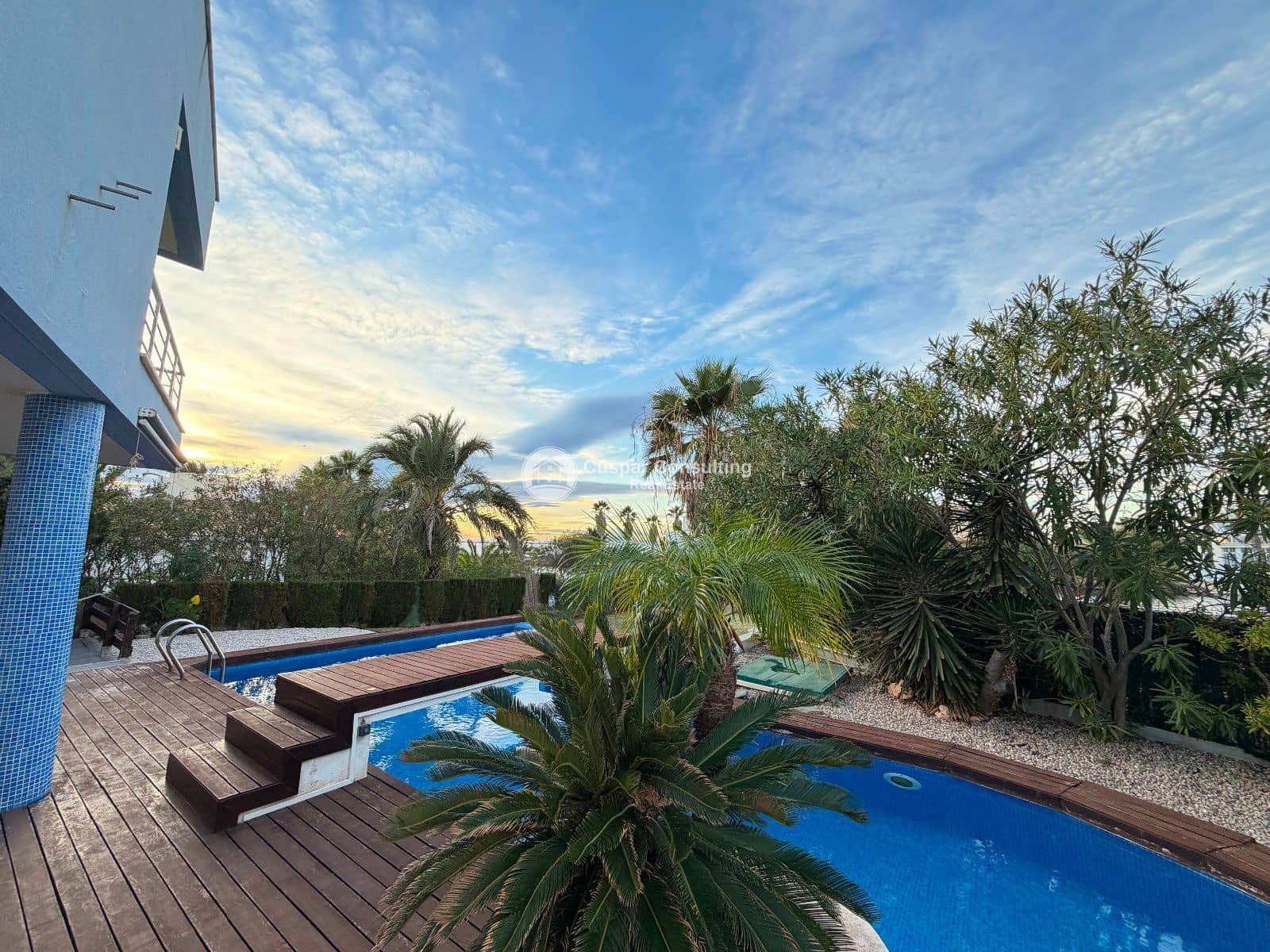 5 soverom Villa til salgs i La Manga del Mar Menor med svømmebasseng garasje - € 675 000 (Ref: 9443754)