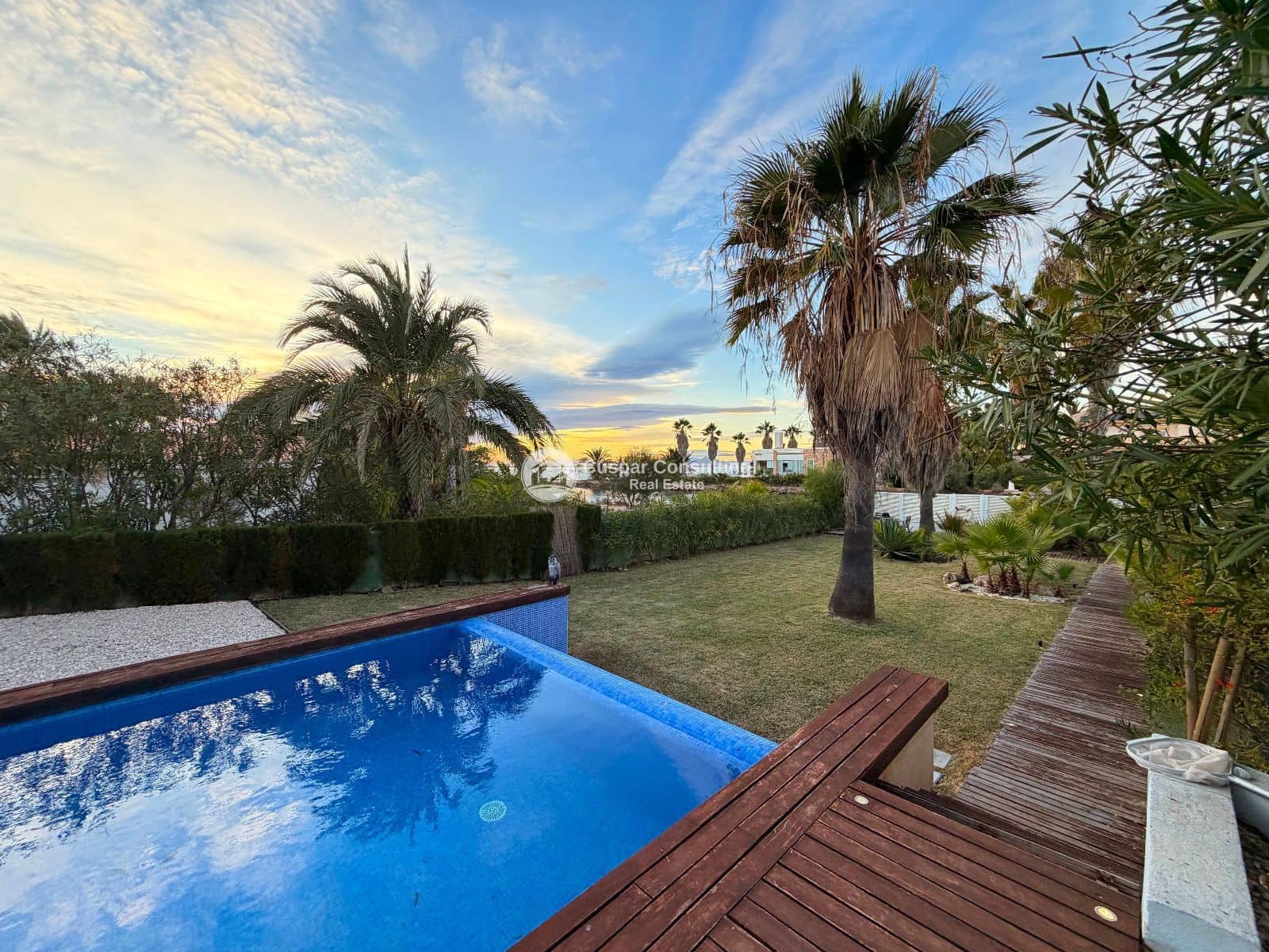 5 soverom Villa til salgs i La Manga del Mar Menor med svømmebasseng garasje - € 675 000 (Ref: 9443754)