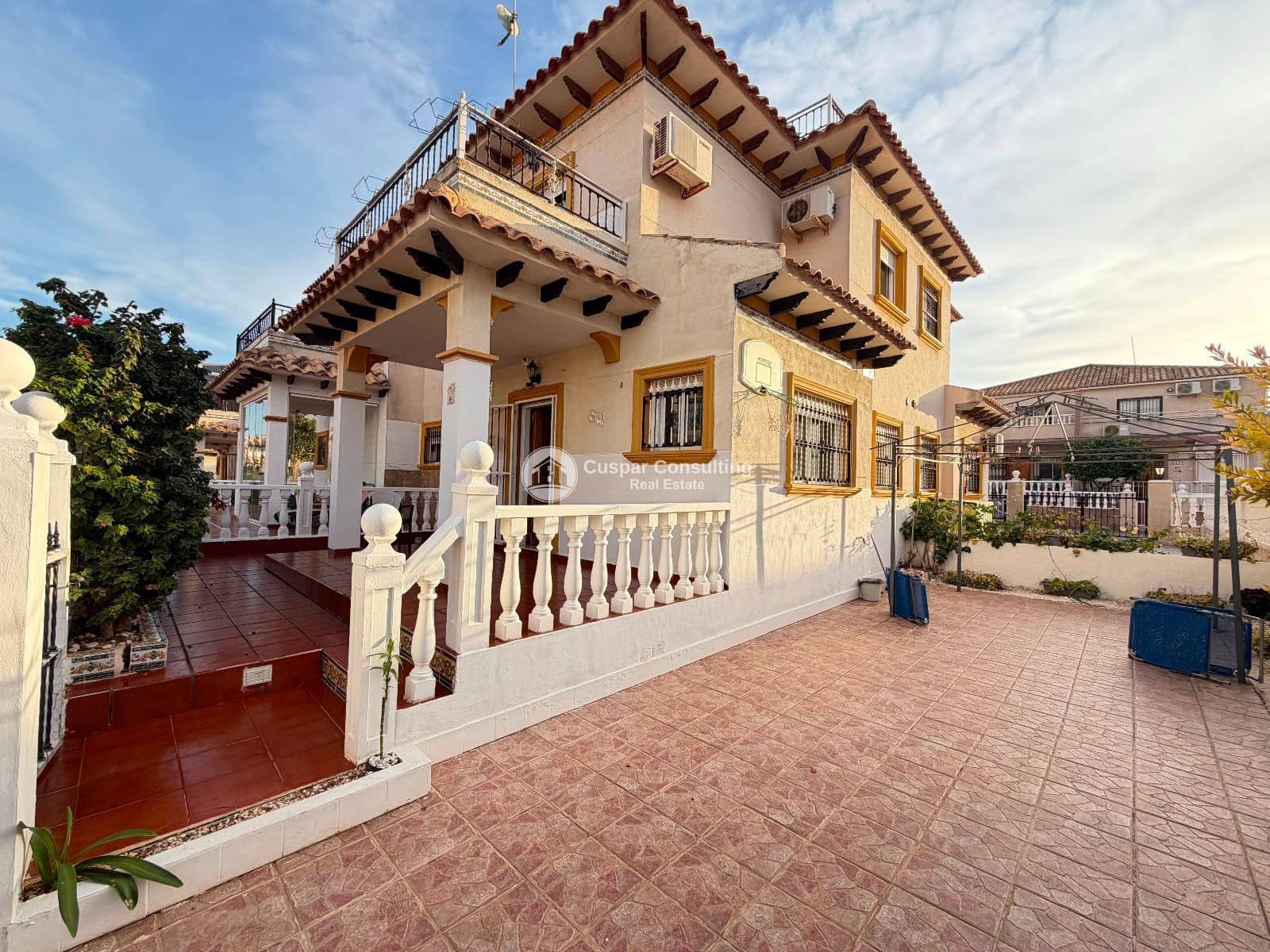 Huis te koop in La Regia - € 240.000 (Ref: 9451035)