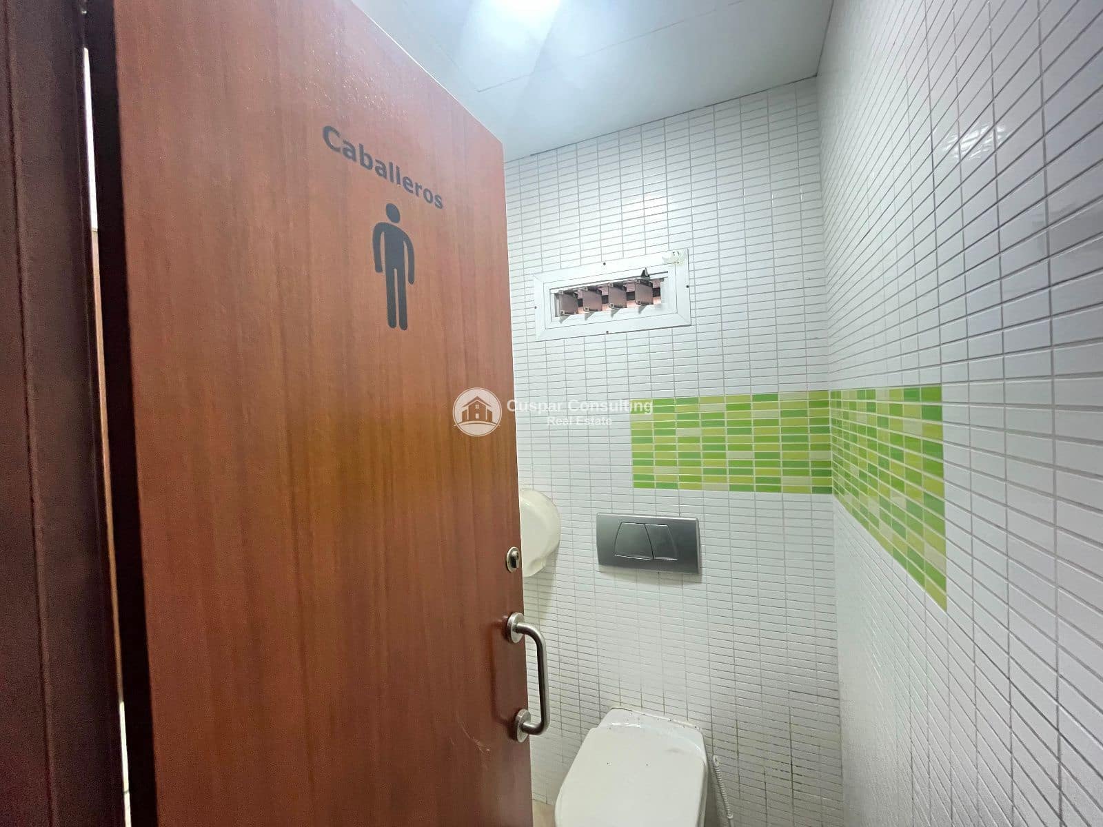 5 chambre Restaurant/Bar à vendre à San Pedro del Pinatar - 350 000 € (Ref: 9453439)