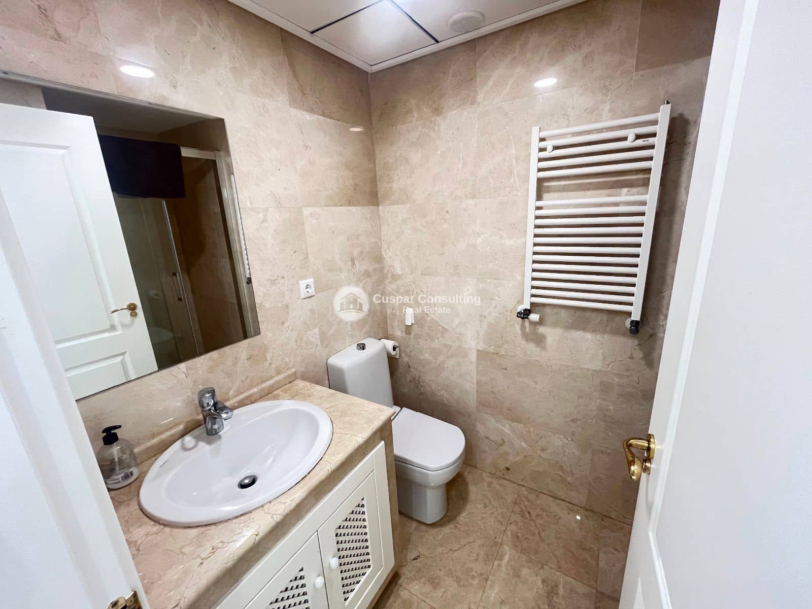 2 camera da letto Appartamento in vendita in Roda con piscina garage - 220.000 € (Rif: 9457861)