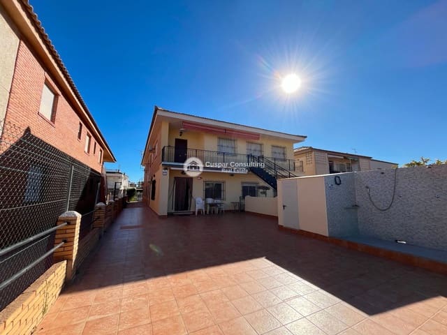 3 quarto Moradia para venda em Los Narejos - Punta Calera, Los Alcázares com piscina garagem - 180 000 € (Ref: 9459505)