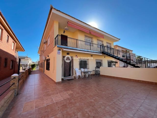 3 quarto Moradia para venda em Los Narejos - Punta Calera, Los Alcázares com piscina garagem - 180 000 € (Ref: 9459505)