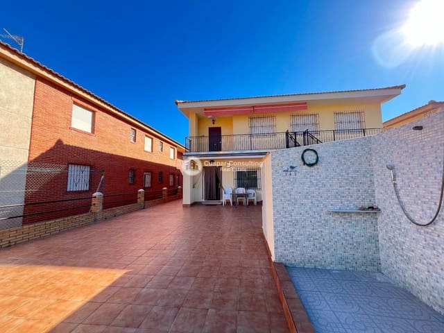 3 quarto Moradia para venda em Los Narejos - Punta Calera, Los Alcázares com piscina garagem - 180 000 € (Ref: 9459505)