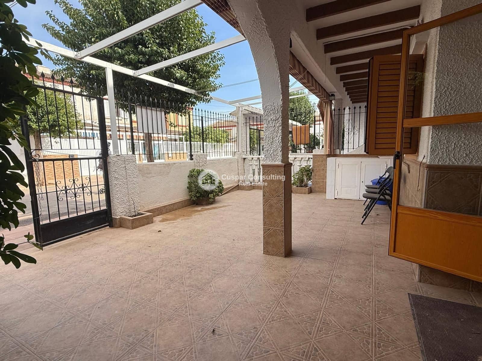 3 bedroom Townhouse for sale in Los Alcazares - € 118,500 (Ref: 9473645)