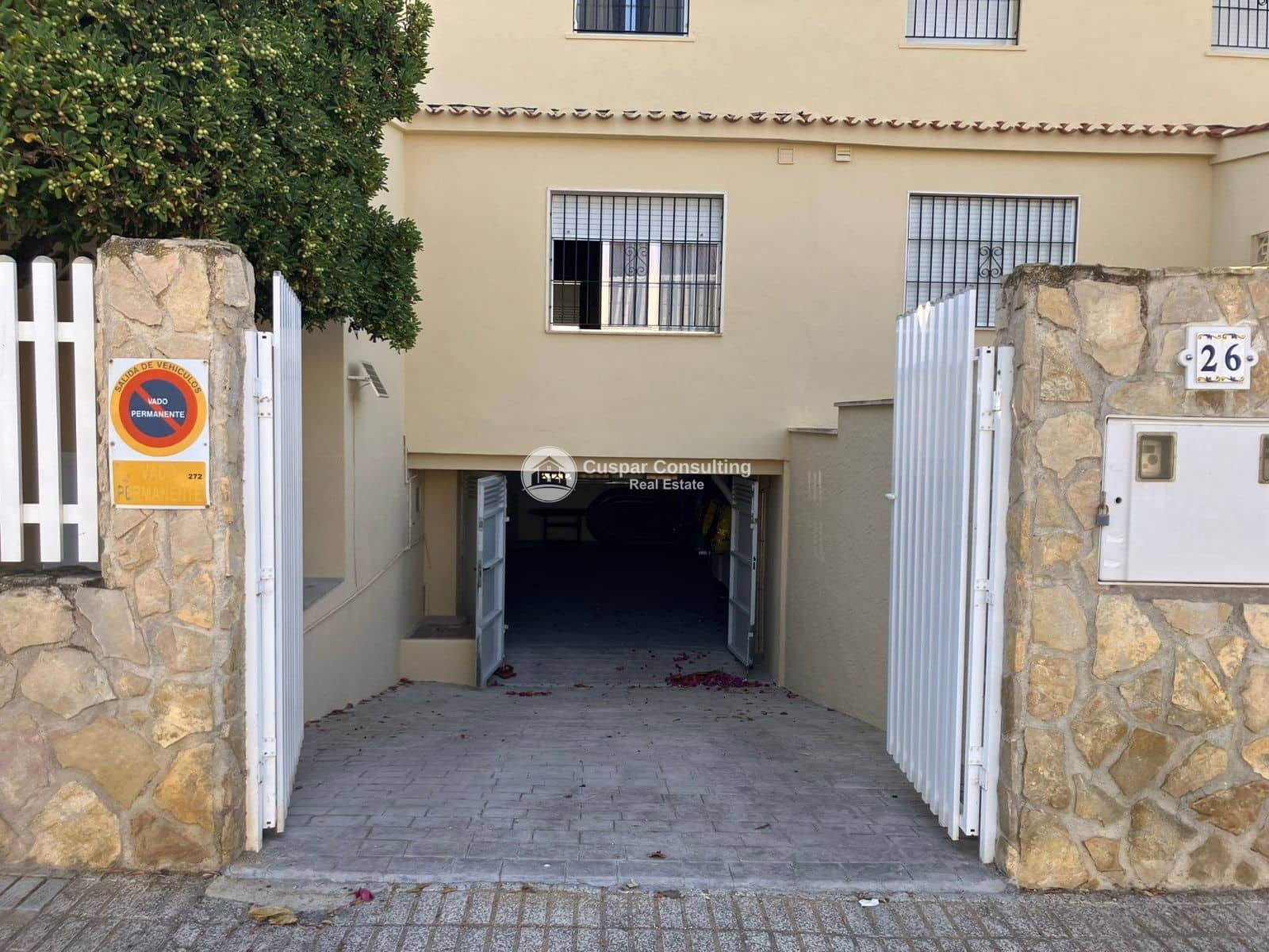 4 bedroom Townhouse for sale in Los Narejos with garage - € 650,000 (Ref: 9490090)