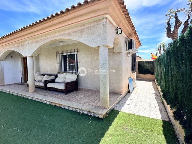 3 soveværelse Villa til salg i Los Alcázares med garage - € 185.000 (Ref: 9494679)