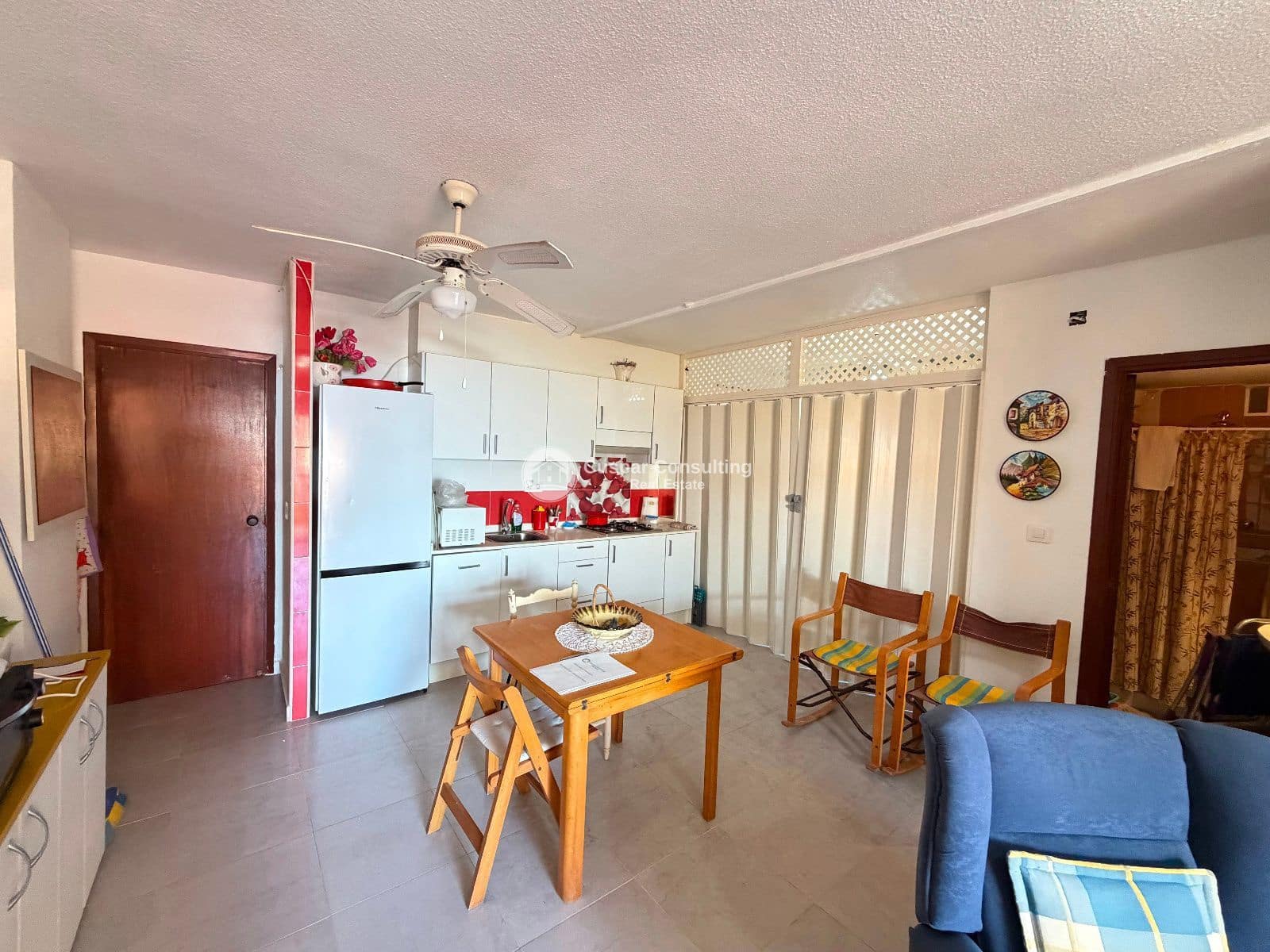 3 slaapkamer Flat te koop in La Manga del Mar Menor met zwembad - € 170.000 (Ref: 9497926)