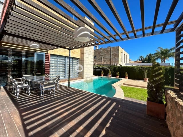 4 camera da letto Villa in vendita in Dehesa de Campoamor, Orihuela con piscina garage - 1.300.000 € (Rif: 9506644)