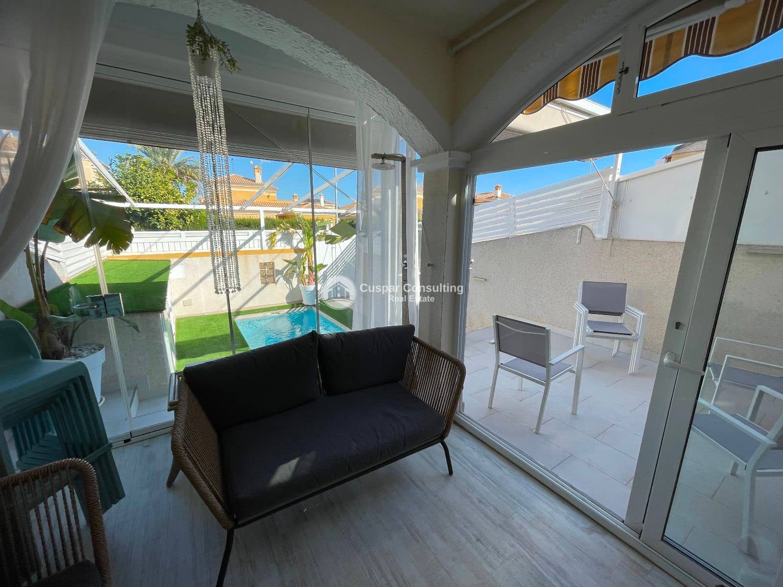 3 bedroom Townhouse for sale in Torre de la Horadada with pool garage - € 399,000 (Ref: 9506646)