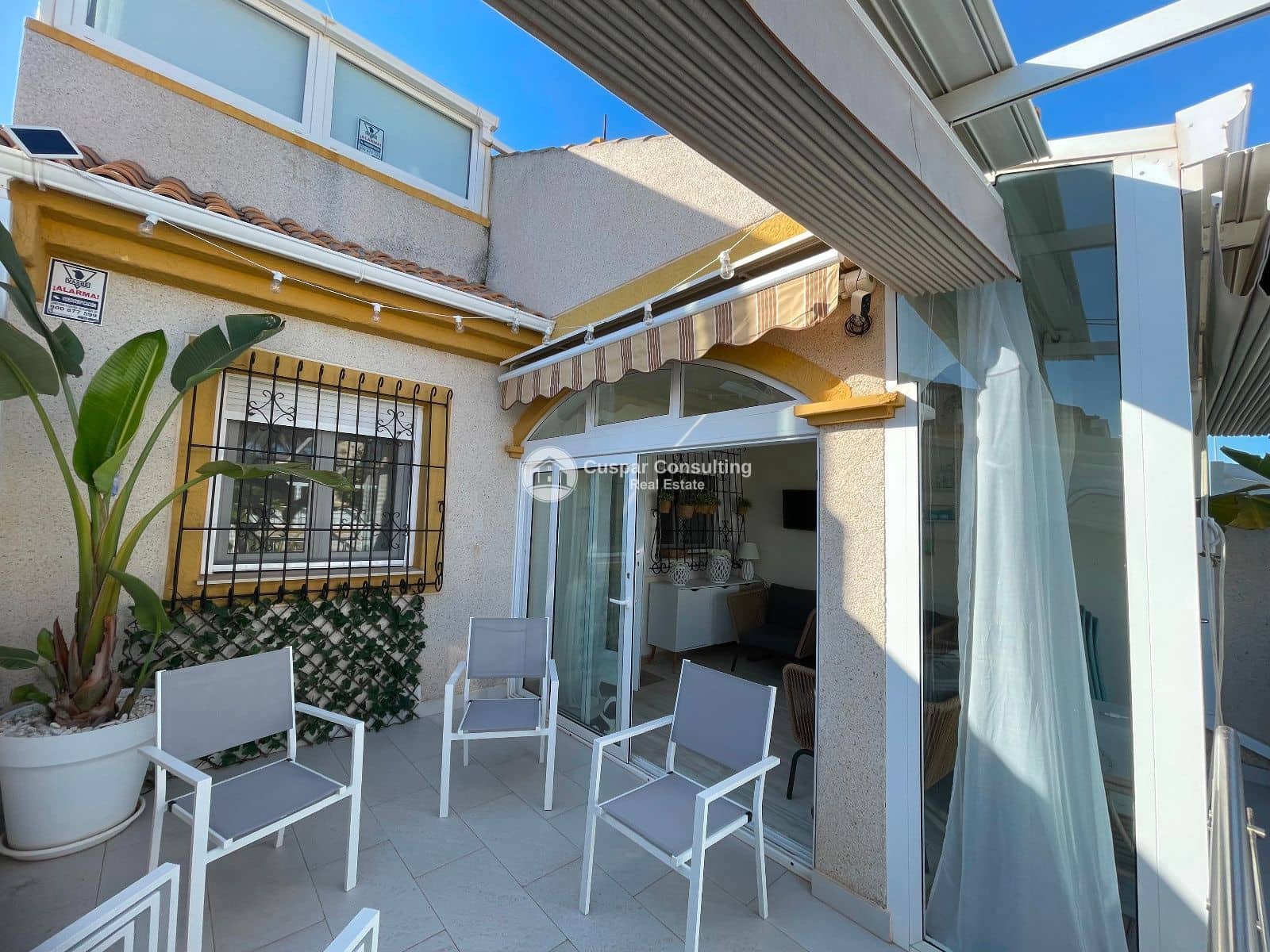 3 bedroom Townhouse for sale in Torre de la Horadada with pool garage - € 399,000 (Ref: 9506646)
