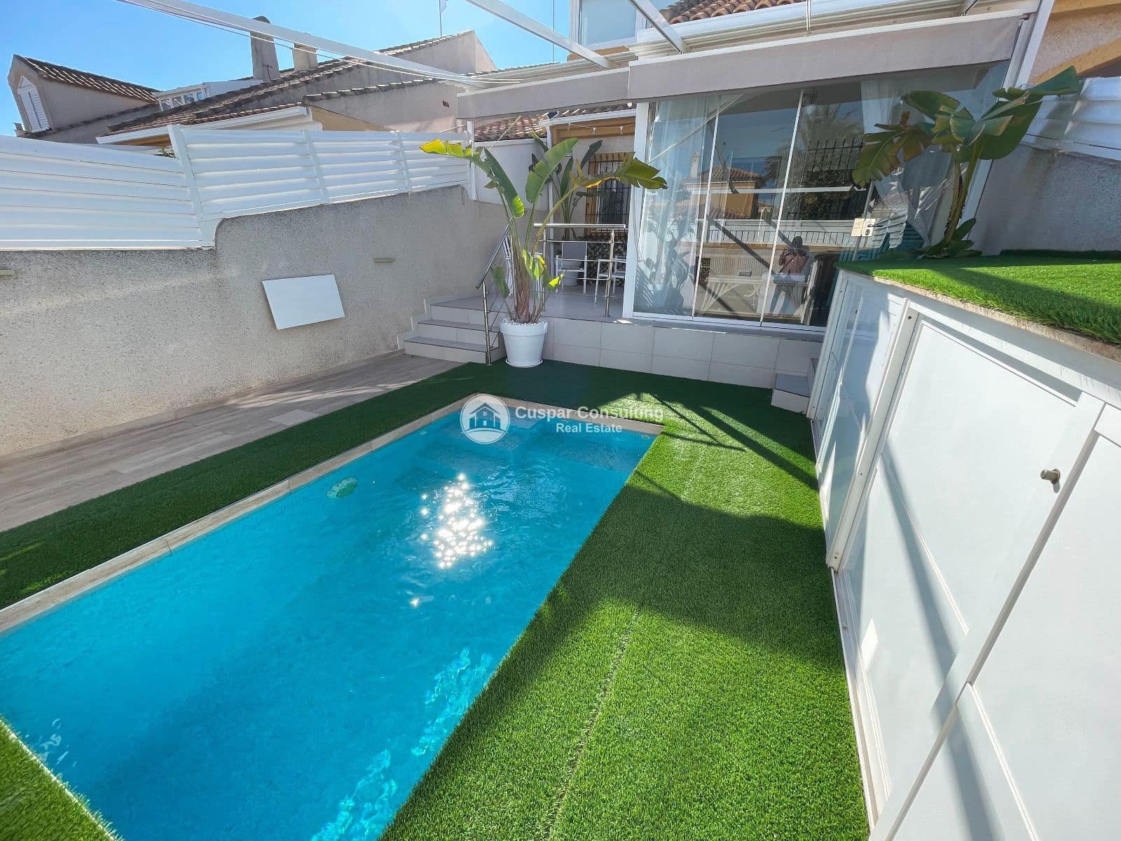 3 bedroom Townhouse for sale in Torre de la Horadada with pool garage - € 399,000 (Ref: 9506646)