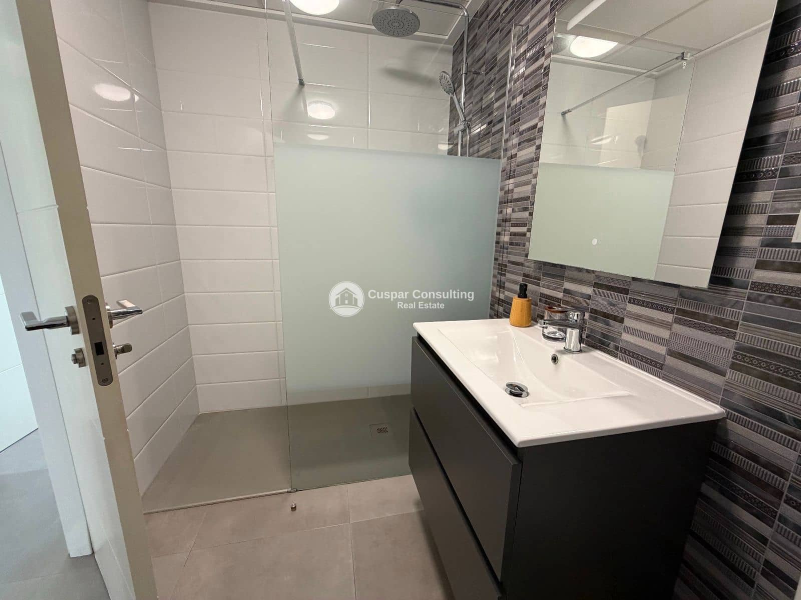 2 soverom Leilighet til salgs i Pilar de la Horadada med svømmebasseng - € 219 900 (Ref: 9506949)