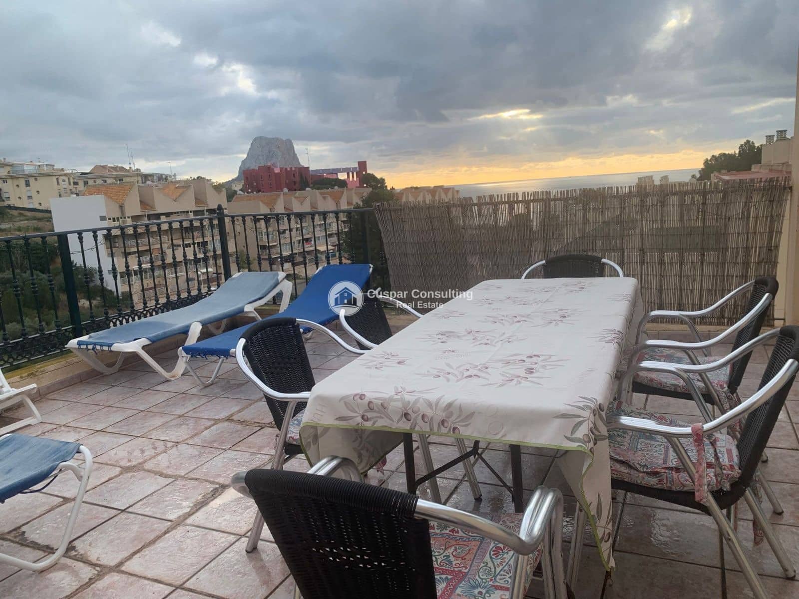 2 soverom Leilighet til salgs i Calpe / Calp med svømmebasseng garasje - € 255 025 (Ref: 9524935)