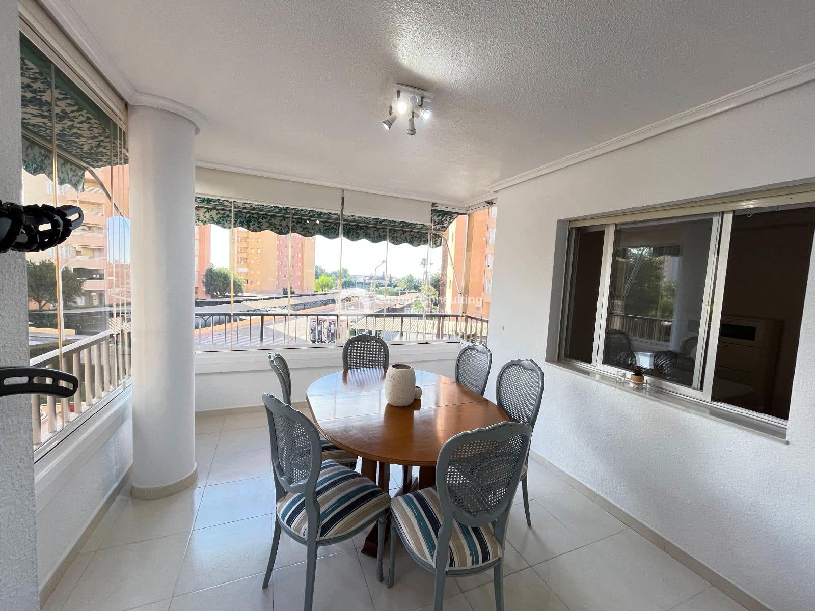 3 sovrum Lägenhet till salu i Dehesa de Campoamor med pool garage - 275 000 € (Ref: 9528606)