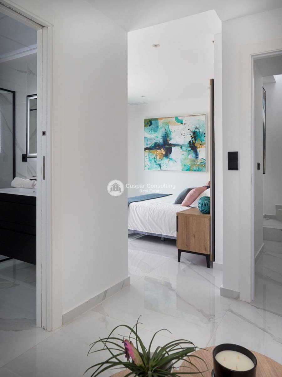 3 quarto Moradia para venda em San Pedro del Pinatar com piscina garagem - 465 000 € (Ref: 9529174)