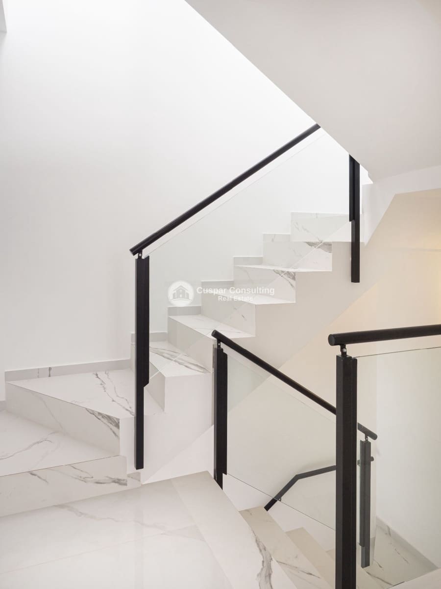 3 quarto Moradia para venda em San Pedro del Pinatar com piscina garagem - 465 000 € (Ref: 9529174)