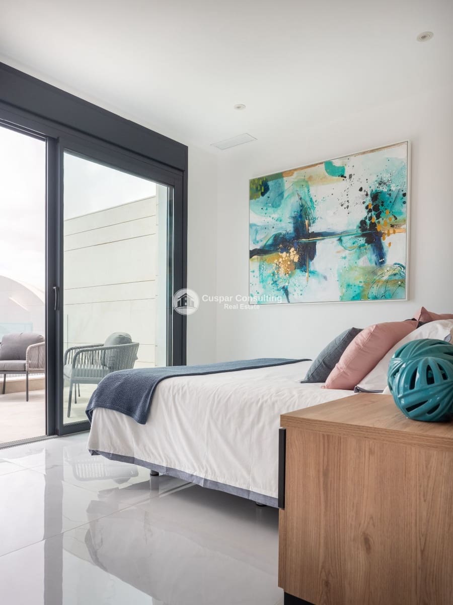 3 quarto Moradia para venda em San Pedro del Pinatar com piscina garagem - 465 000 € (Ref: 9529174)