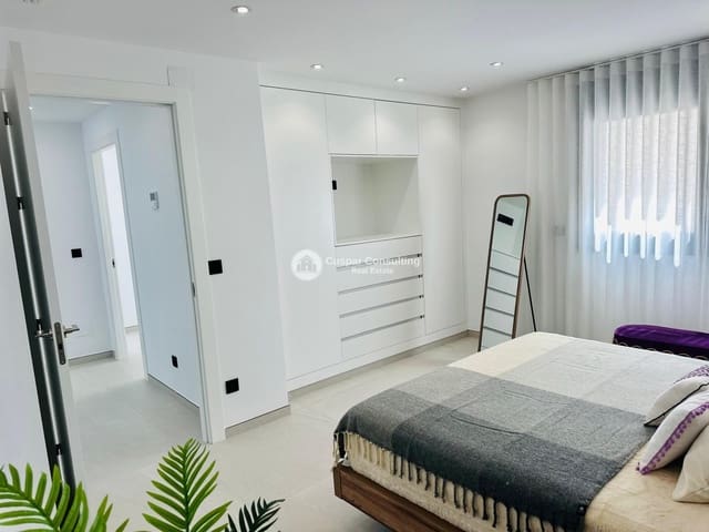 3 soverom Villa til salgs i San Pedro del Pinatar ciudad, San Pedro del Pinatar med svømmebasseng garasje - € 489 900 (Ref: 9529174)