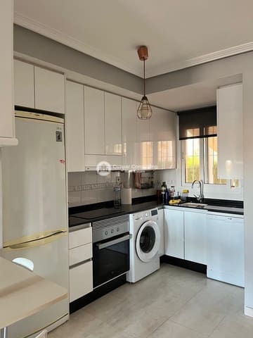 2 Zimmer Wohnung zu verkaufen in Centro, Los Alcázares mit Pool - 185.000 € (Ref: 9571487)