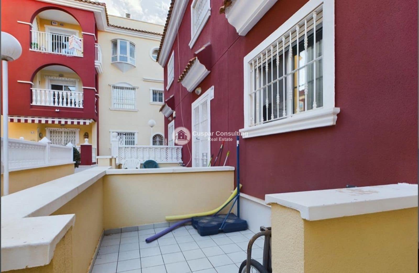 Piso de 2 habitaciones en Los Alcázares en venta con piscina - 185.000 € (Ref: 9571487)