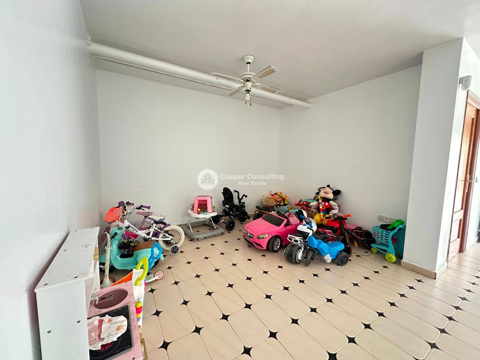 5 soverom Hus til salgs i San Pedro del Pinatar med garasje - € 399 000 (Ref: 9603620)