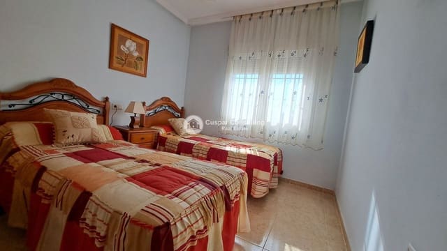 4 Zimmer Villa zu verkaufen in Los Narejos, Los Alcázares mit Pool - 298.000 € (Ref: 9603621)