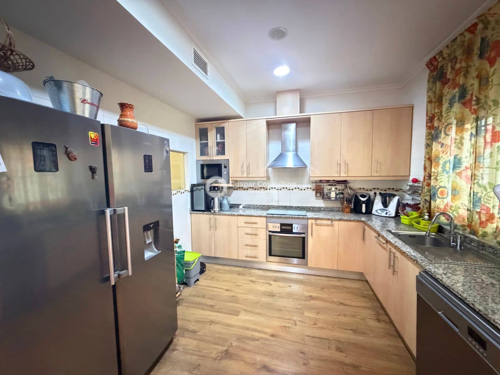 4 bedroom Villa for sale in El Carmoli with pool garage - € 425,000 (Ref: 9611909)