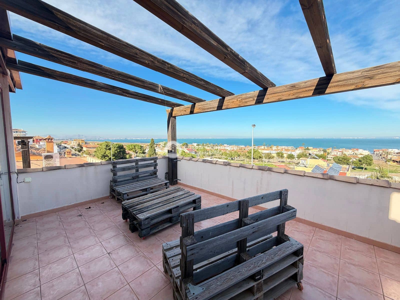 4 bedroom Villa for sale in El Carmoli with pool garage - € 425,000 (Ref: 9611909)