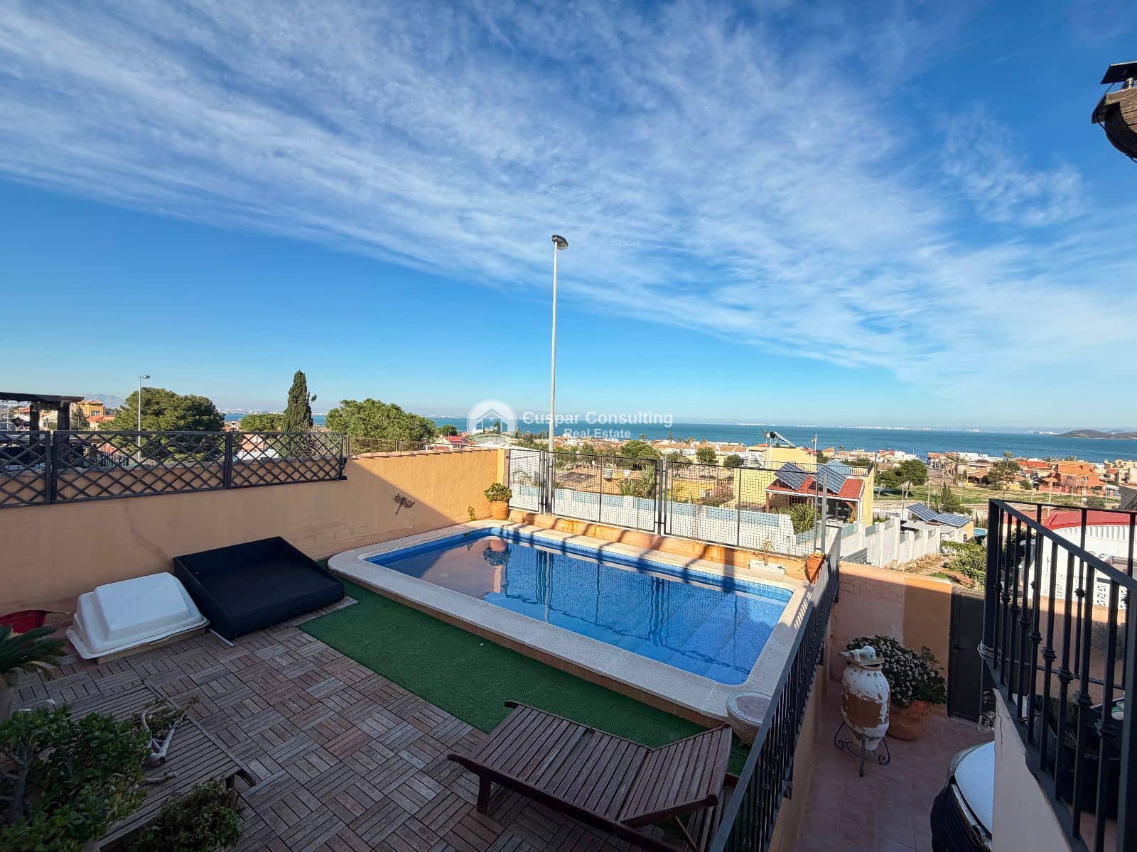 4 bedroom Villa for sale in El Carmoli with pool garage - € 425,000 (Ref: 9611909)