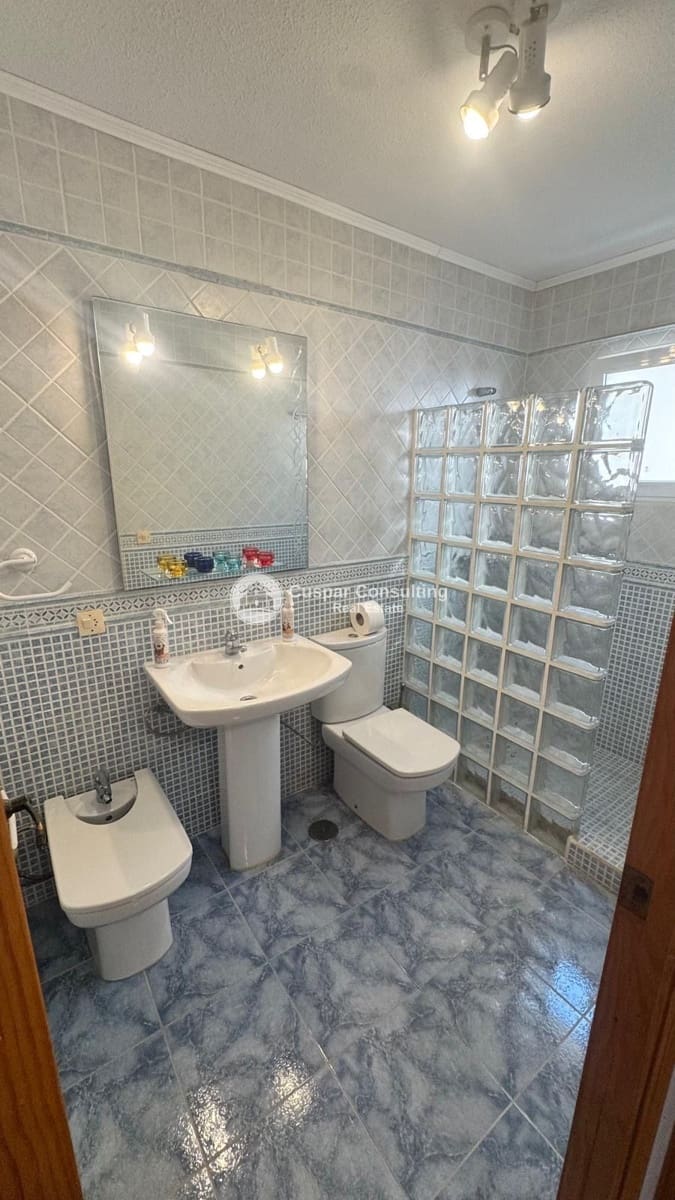 5 camera da letto Villa in vendita in Playa Flamenca con piscina garage - 429.000 € (Rif: 9628421)