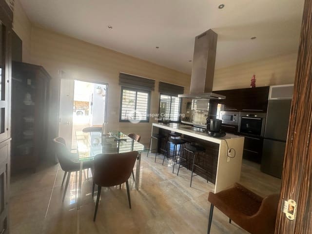 4 camera da letto Villa in vendita in Pueblo Latino, Pilar de la Horadada con piscina - 595.000 € (Rif: 9629409)