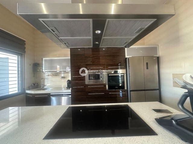 4 camera da letto Villa in vendita in Pueblo Latino, Pilar de la Horadada con piscina - 595.000 € (Rif: 9629409)