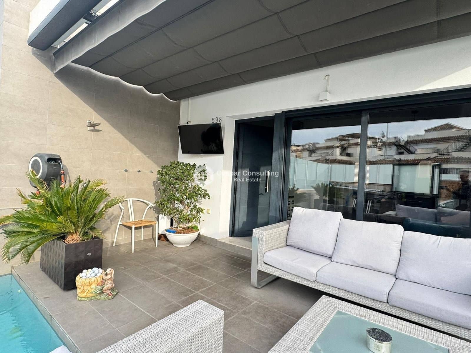 3 sypialnia Willa na sprzedaż w Orihuela Costa z basenem - 360 000 € (Ref: 9632913)