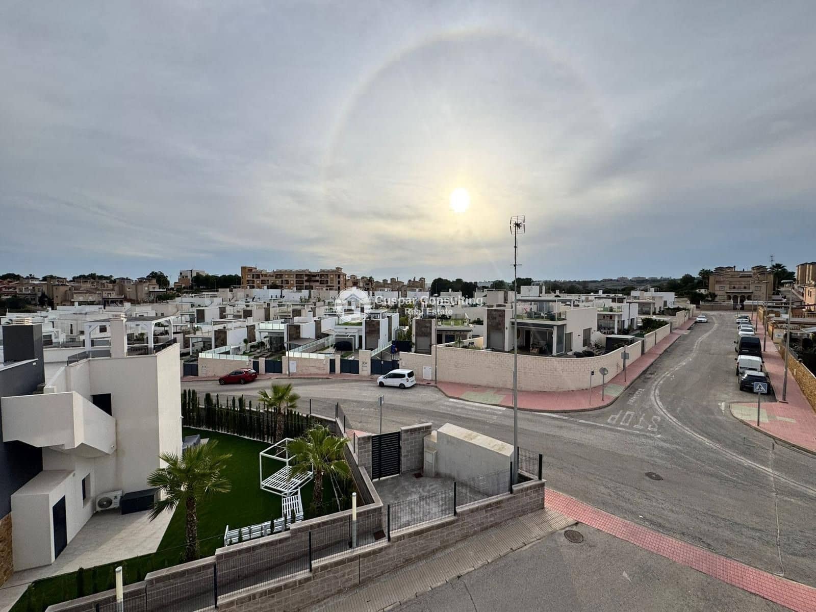 3 sypialnia Willa na sprzedaż w Orihuela Costa z basenem - 360 000 € (Ref: 9632913)