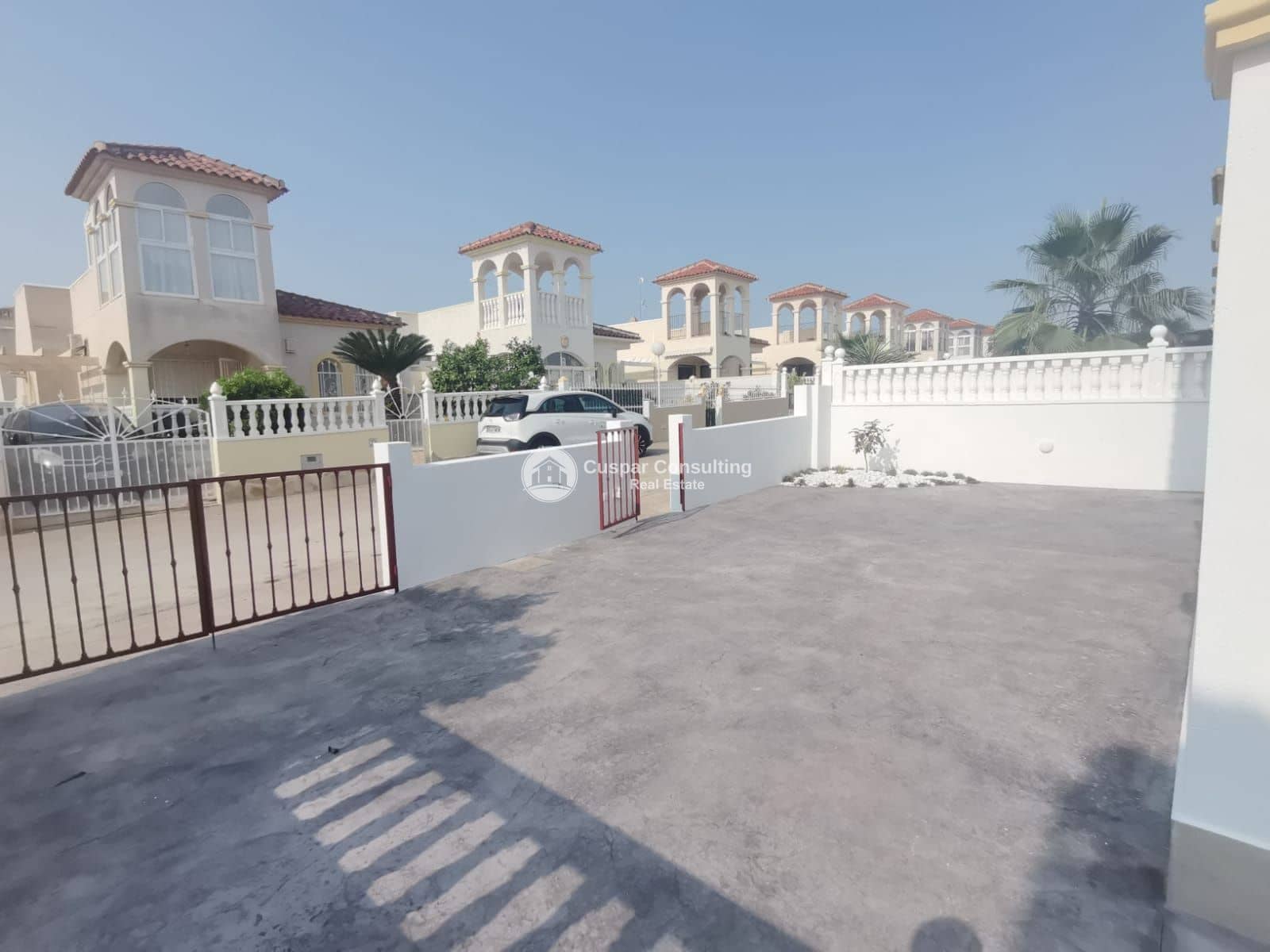 2 makuuhuone Huvila myytävänä paikassa Algorfa mukana uima-altaan 
autotalli - 249 000 € (Ref: 9646407)