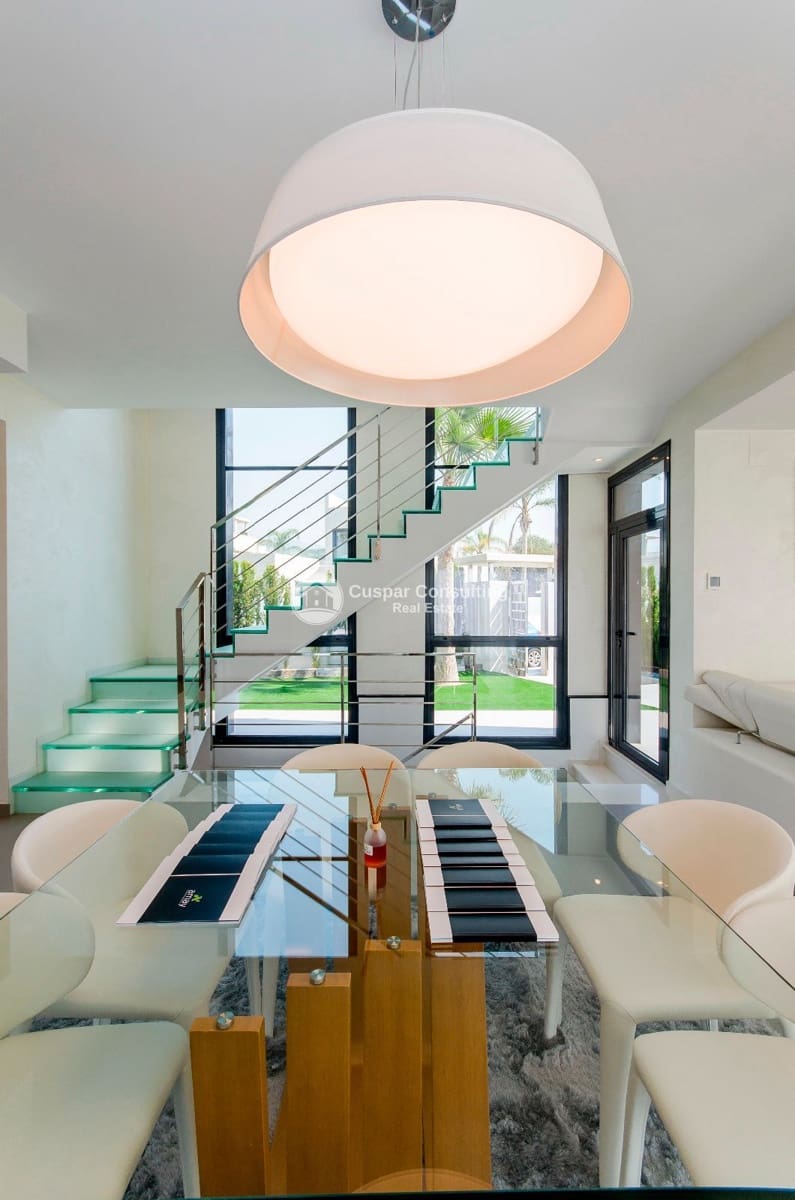 3 bedroom Villa for sale in Dehesa de Campoamor with pool garage - € 1,195,000 (Ref: 9646411)