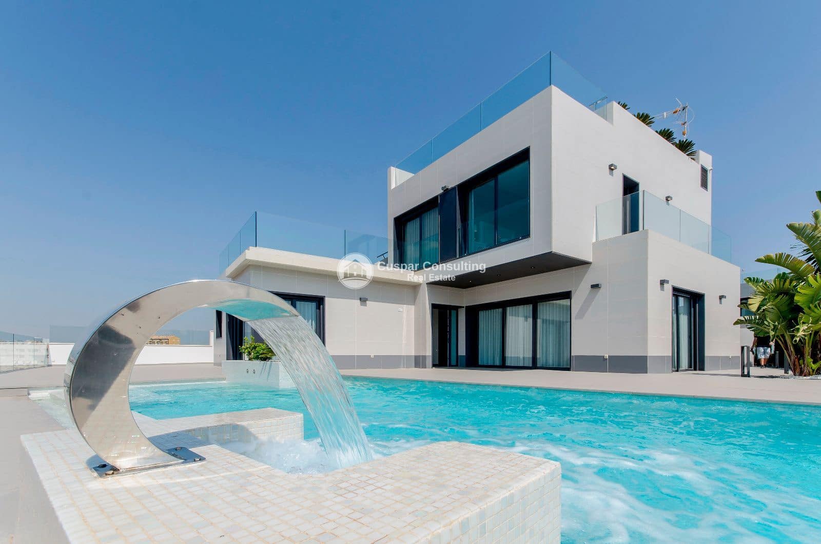 3 bedroom Villa for sale in Dehesa de Campoamor with pool garage - € 1,195,000 (Ref: 9646411)